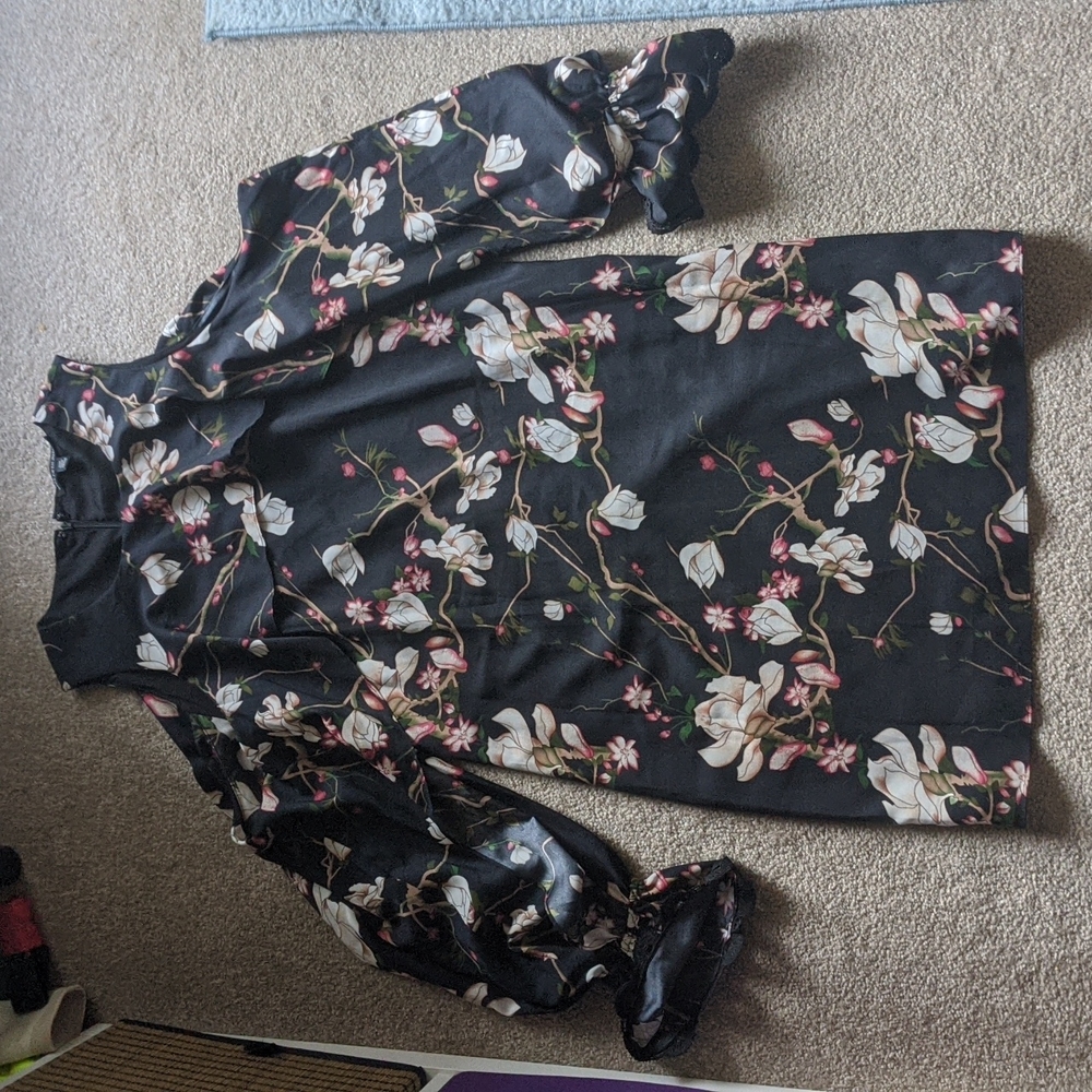 Beautiful Floral open shoulder Saks Fifth Avenue dress